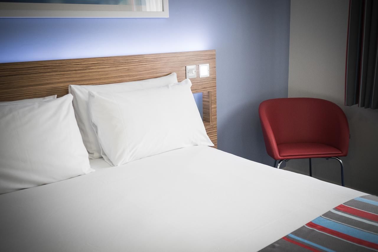 Отель Travelodge Dublin Phoenix Park Каслнок-17