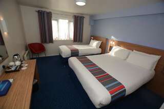 Отель Travelodge Dublin Phoenix Park Каслнок Стандартный двухместный номер с 2 отдельными кроватями-2